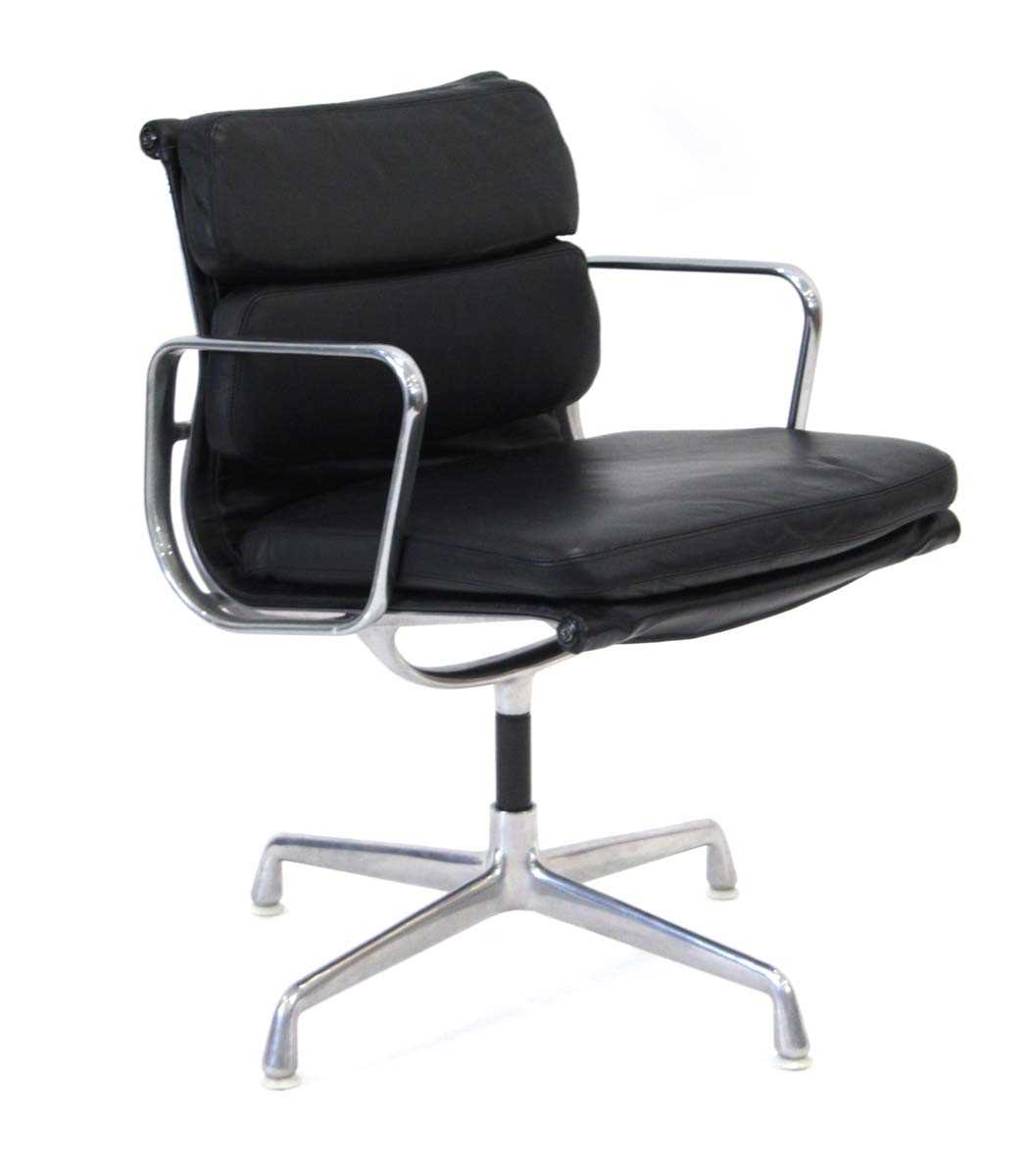 Lot 1 - Charles & Ray Eames for Herman Miller, an...