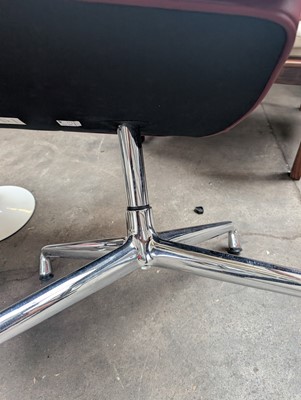 Lot 2 - Charles & Ray Eames for Vitra, an ES104 'Time...