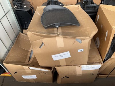 Lot 160 - 3 Large boxes containing approximately 30 (in...
