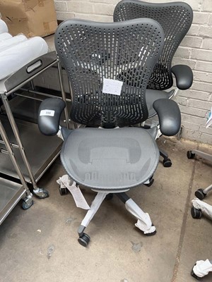 Lot 222 - Herman Miller Mirra office chair with charcoal...