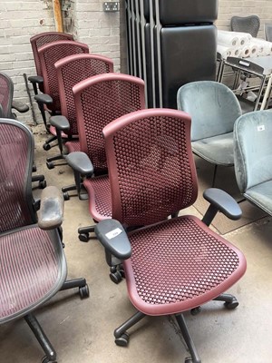 Lot 228 - 5 Herman Miller Celle maroon plastic back and...