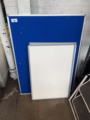Lot 268 - 4 Assorted pin boards/whiteboards