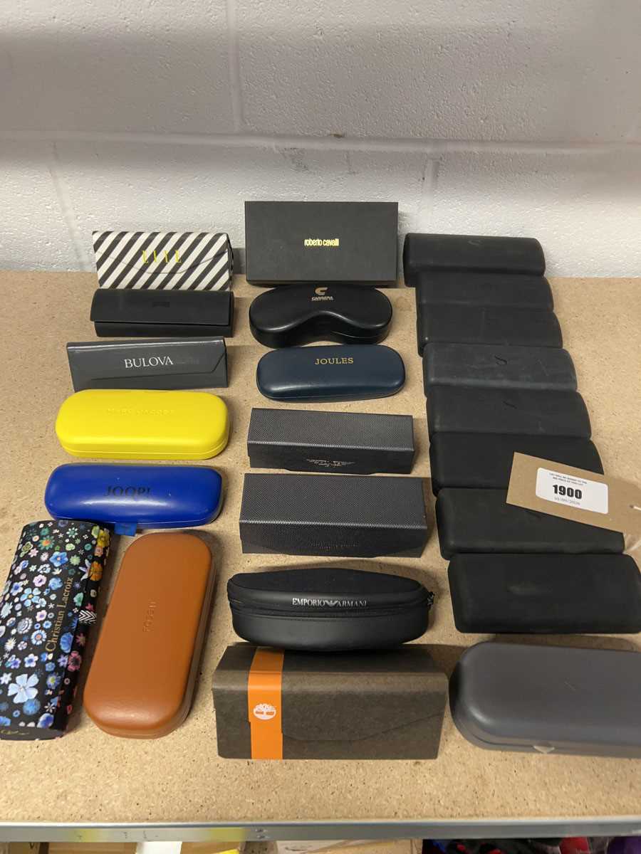 Lot A bag containing a large qty of glasses cases...