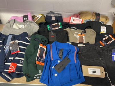 Lot Approx. 17 branded items of clothing to...