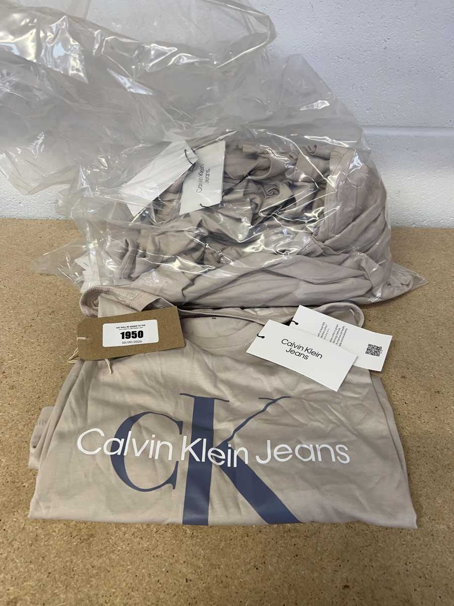 Lot Approx. 12 Calvin Klein jeans t-shirts