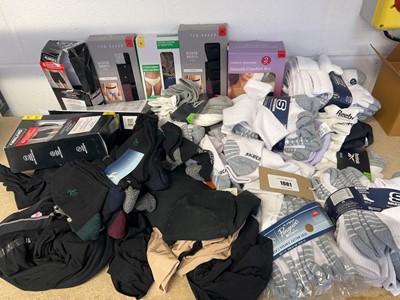 Lot Mixed lot of mens and womens underwear, socks,...