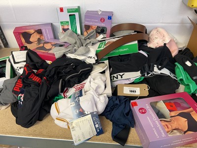 Lot Mixed lot of mens and womens underwear, socks,...