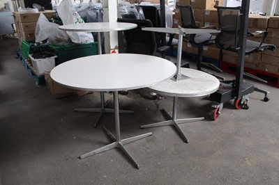 Lot 91 - 4 Fritz Hansen white circular top coffee...