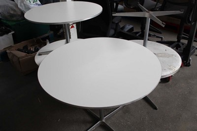 Lot 91 - 4 Fritz Hansen white circular top coffee...
