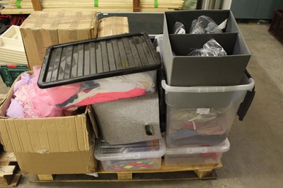 Lot 332 - Approx 10 boxes of assorted dance/ballet...
