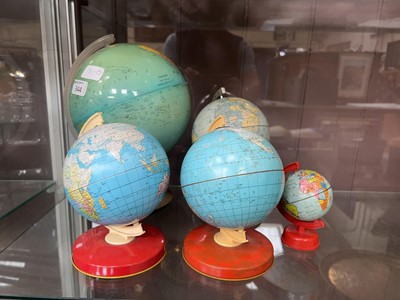 Lot 344 - A collection of 5 small travel globes