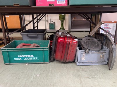 Lot 397 - A large quantity of mostly car and bike...