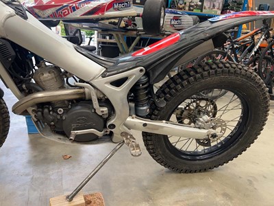 Lot 4011 - (YK55 GWS) Beta 250 REV3 2006 trial bike, road...