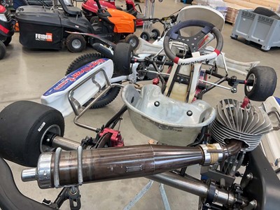 Lot 4012 - Mach 1 2017 Petrol racing kart with TKM BT 95...