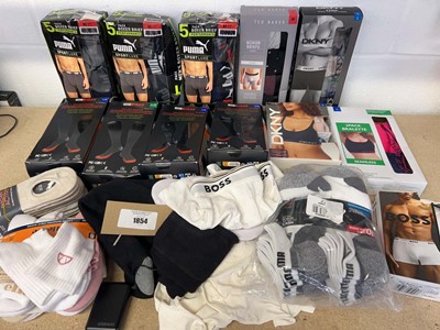 Lot 1854 - Mixed lot of men's and women's underwear,...