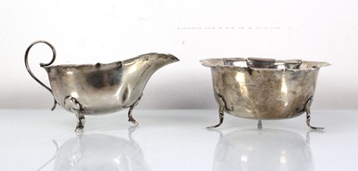 Lot 225 - An Edwardian silver bowl on three feet,...