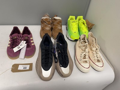 Lot 5x Pairs of trainers to include Convers, Ugg,...