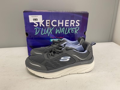 Lot Sketchers UK8 d'lux walker infinite motion...