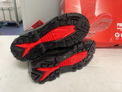 Lot Dunlop UK9 purofort full safety boots in dark...