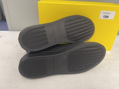 Lot Goral UK10.5 smugs blood core shoes in black -...