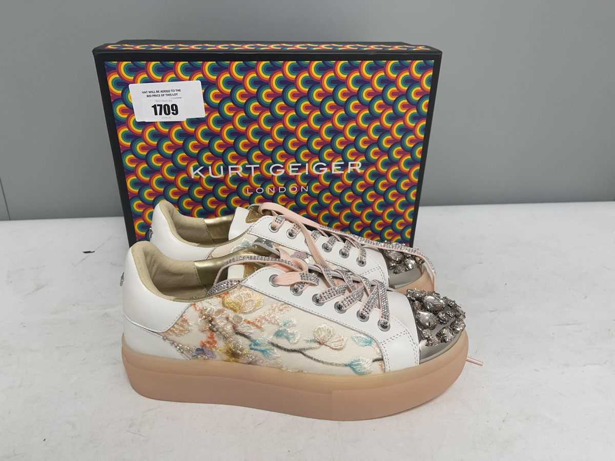 Lot Kurt Geiger EU40 crystal toecap leather print...