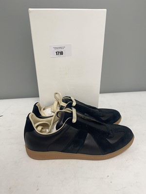 Lot Maison Margiela EU43 trainers in black - boxed...