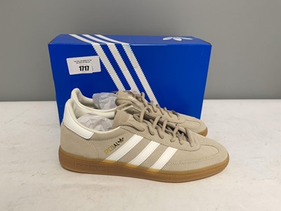 Lot Adidas UK8.5 handball spezial trainers in...