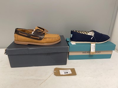 Lot 2x Boxed pairs of shoes to include Toms UK8 &...
