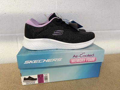 Lot 1878 - Boxed pair of ladies Skechers skech-lite air...