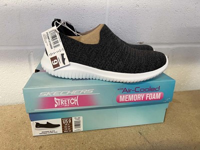Lot 1881 - Boxed pair of ladies Skechers ultra flex air...
