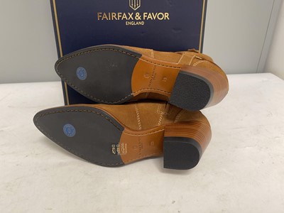 Lot Fairfax & Favor England UK6 ohio ankle boots...