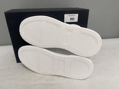 Lot Arne UK8 basket trainers in triple white - boxed