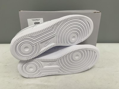 Lot Nike UK8 air force 1 '07 trainers in white -...