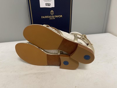 Lot Fairfax & Favor England UK5 brancaster sandals...