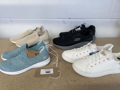 Lot 1902 - x4 pairs of adult shoes to include DKNY (UK4)...