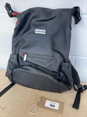 Lot 1935 - Hunter backpack in black