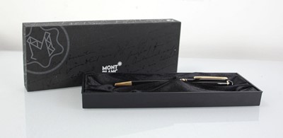 Lot 113 - A Mont Blanc Meisterstuck roller-ball pen, boxed