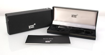 Lot 114 - A Mont Blanc Meisterstuck biro, boxed with...