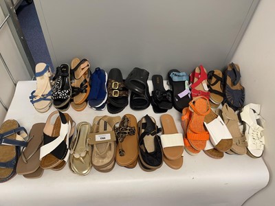 Lot 23x Pairs of sandals to include Passenger,...