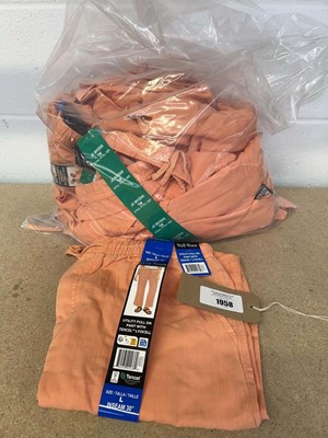 Lot 1958 - Approx. 15 ladies Well Worn utility pull on...
