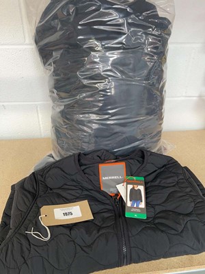 Lot 1975 - Approx. 10 Merrell lightweight quilted jackets