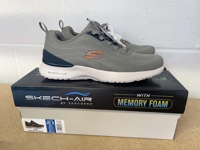Lot 1988 - Boxed pair of Skechers skech-air dynamite...