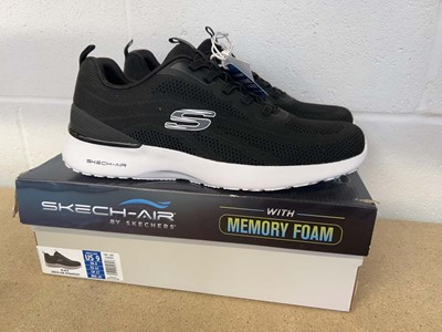 Lot 1989 - Boxed pair of Skechers skech-air dynamite...