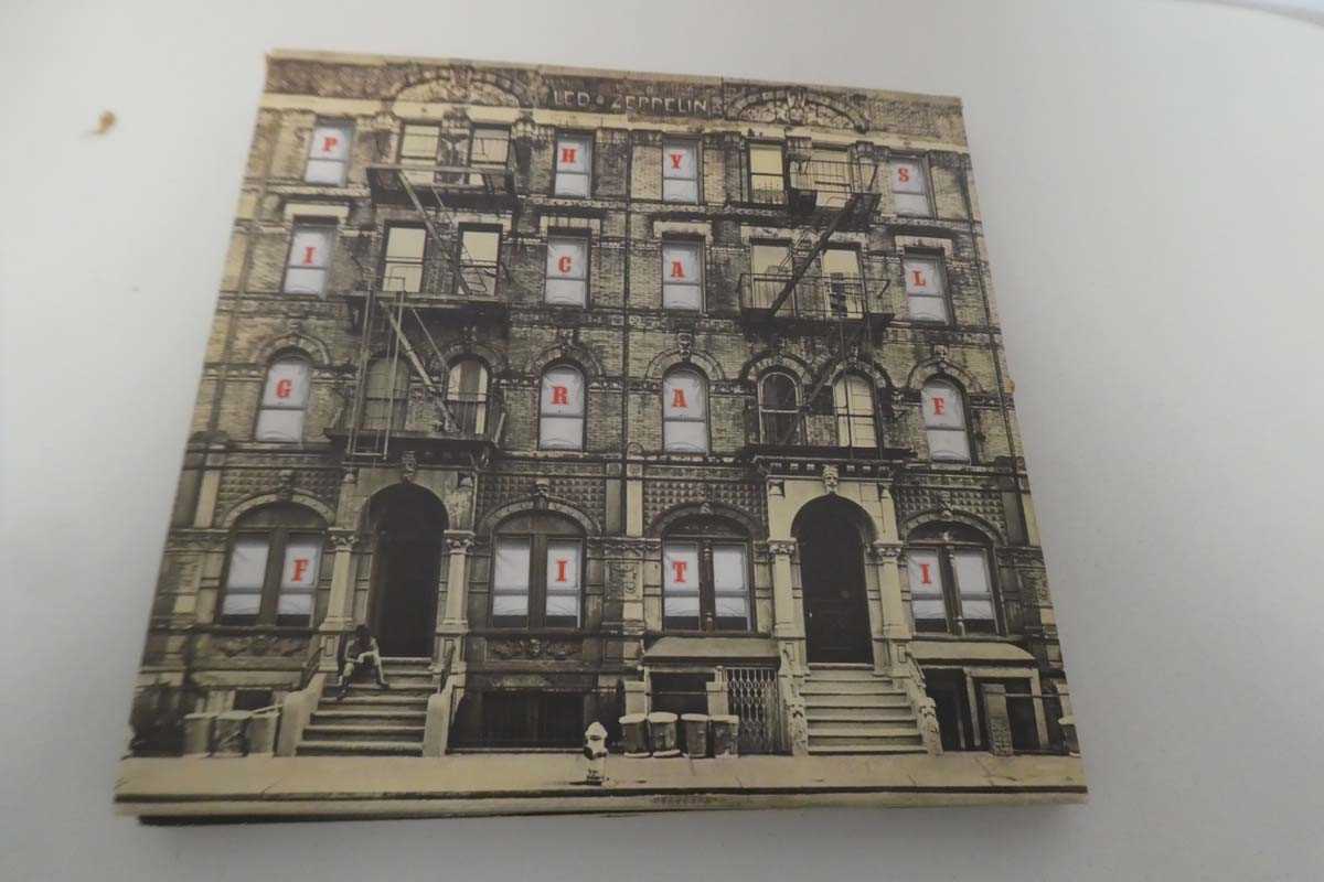 Lot 4 x Led Zeppelin albums to include The Song...
