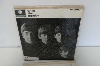 Lot 4 x Beatles albums and a John Lennon album to...