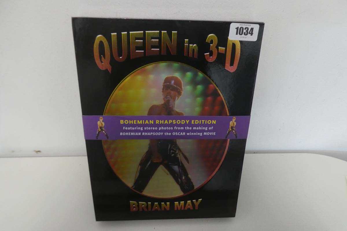 Lot 7 x Queen books to include We Will Rock You,...