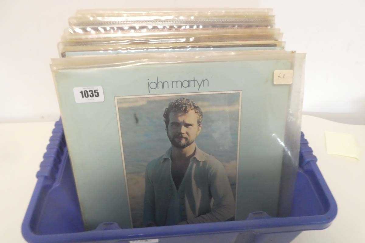 Lot Small selection of vinyl albums to include...