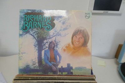 Lot 2 boxes of vinyl albums to include Shakin'...