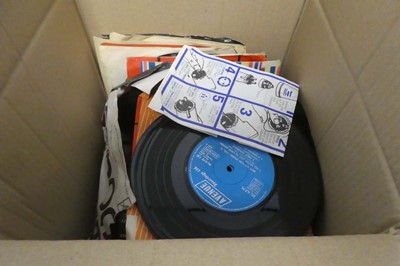 Lot Box of Shellac 78 records and 7" singles to...