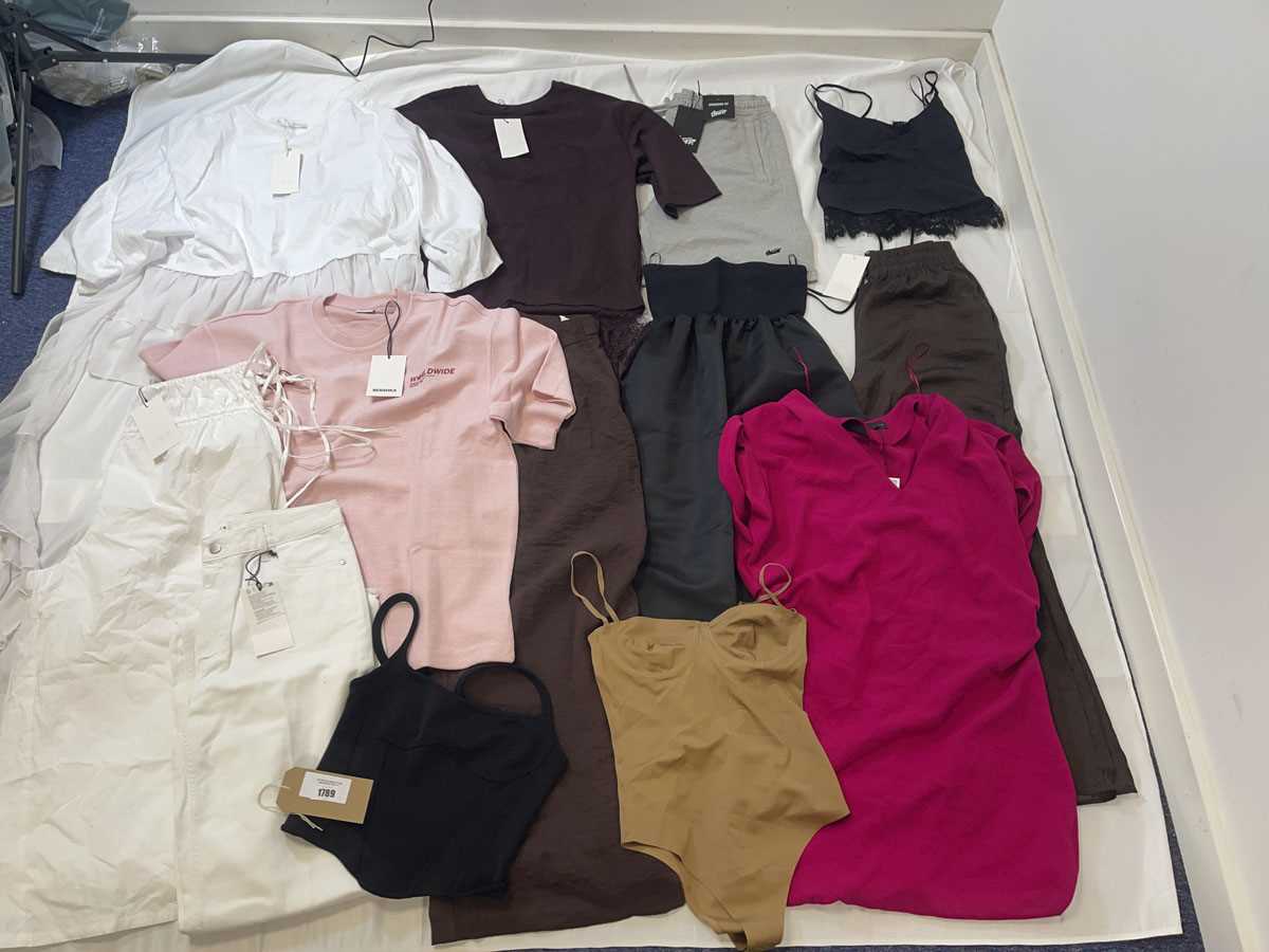 Lot Zara & Sister Companies clothing